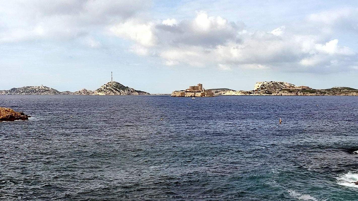 2022 12 MARSEILLE-ENDOUME DU PORT DE MALMOUSQUE A MALDORME (30).jpg
